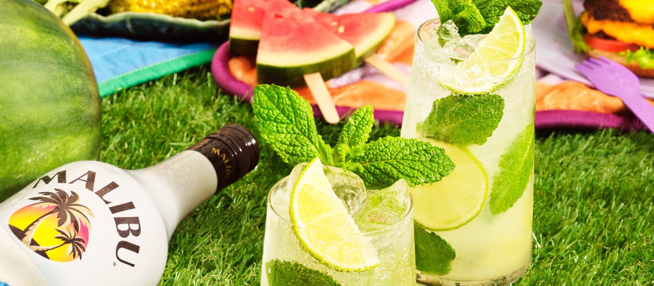 Malibu drink with lime and mint