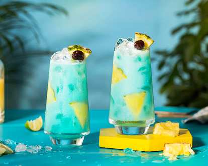 2 Blue Hawaiian cocktails